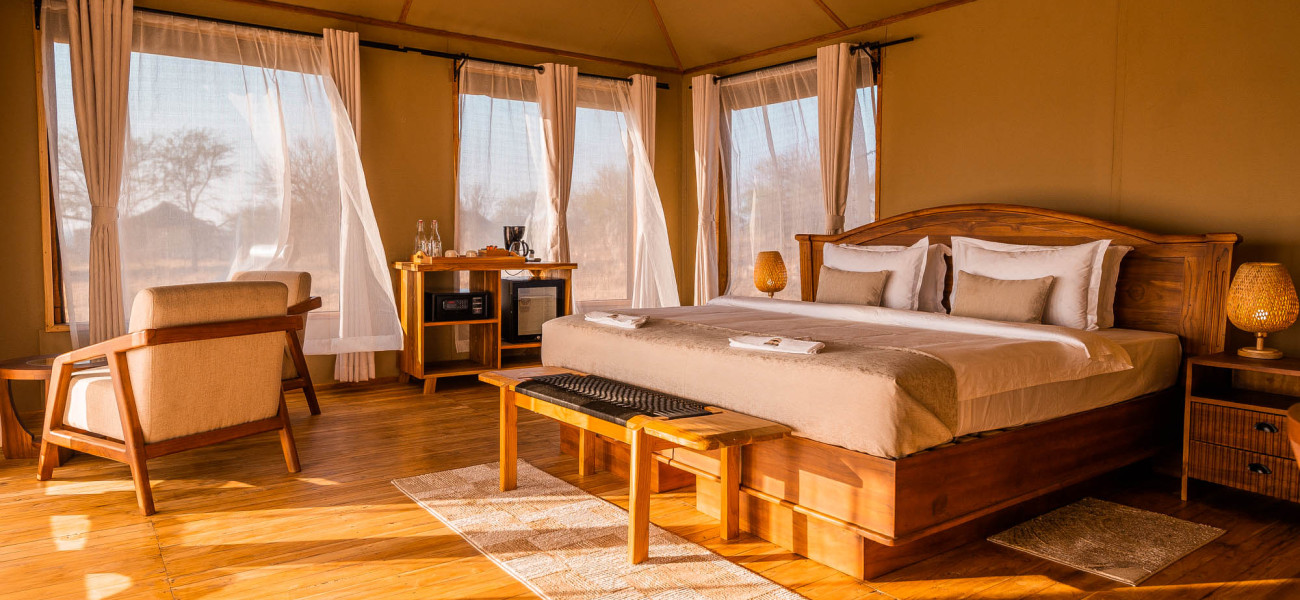 bushland-luxury-camp-central-serengeti-tanzania.jpg