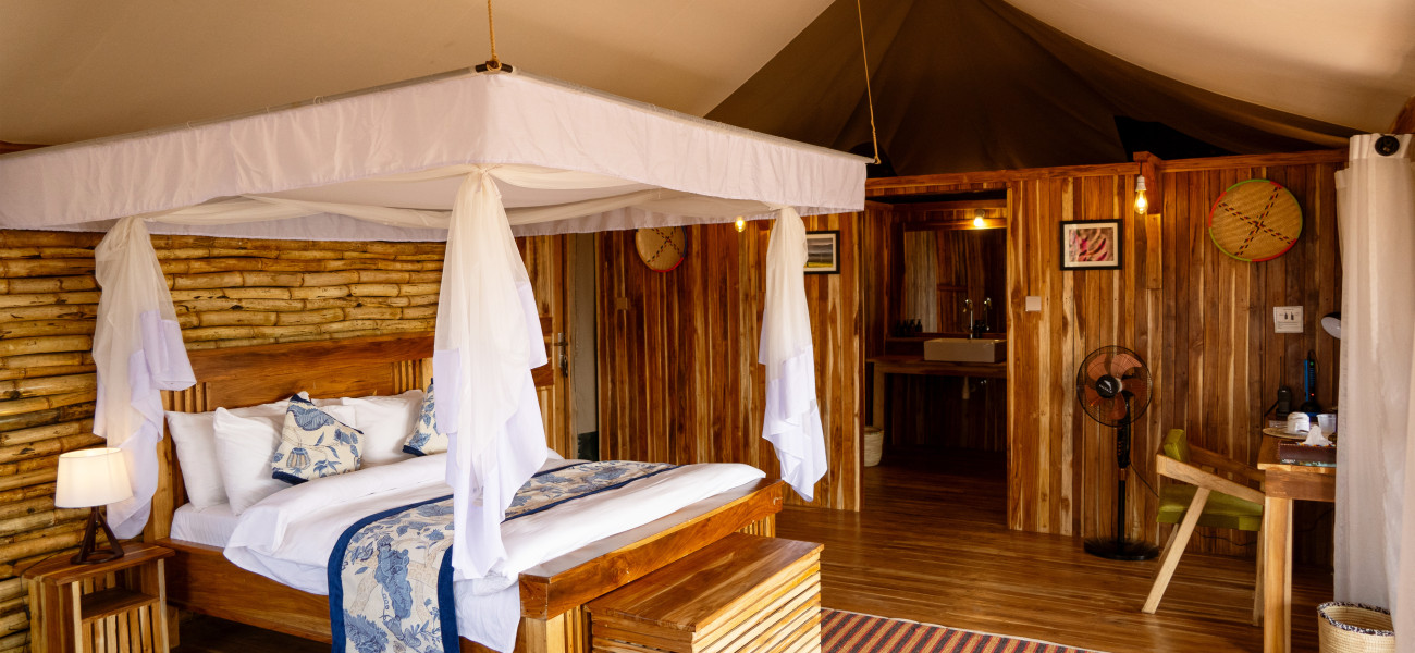 nyota-serengeti-luxury-tented-room.jpg