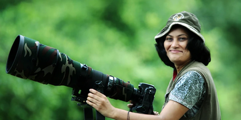 Camera & Electronics
